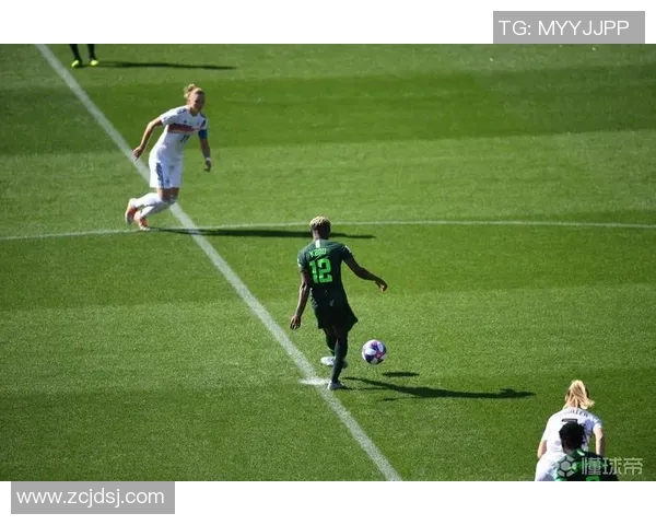 足球明星的经典动作解析与技巧展示让你领略球场魅力