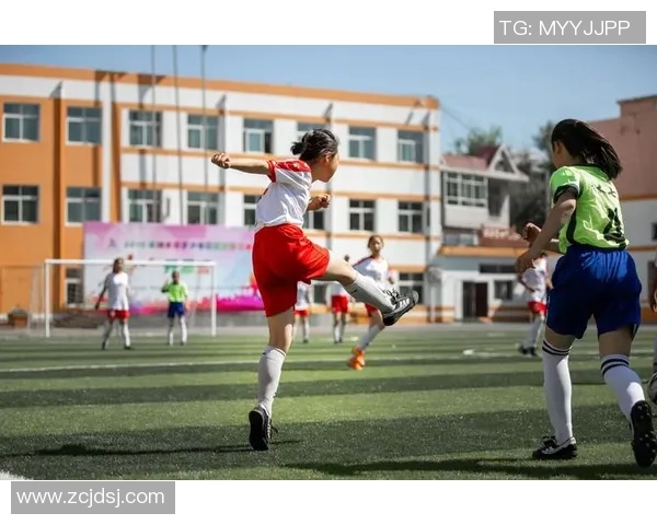 足球明星与孩子们的梦想之约携手共创未来的希望与激情 足球明星与孩子们的梦想之约携手共创未来的希望与激情